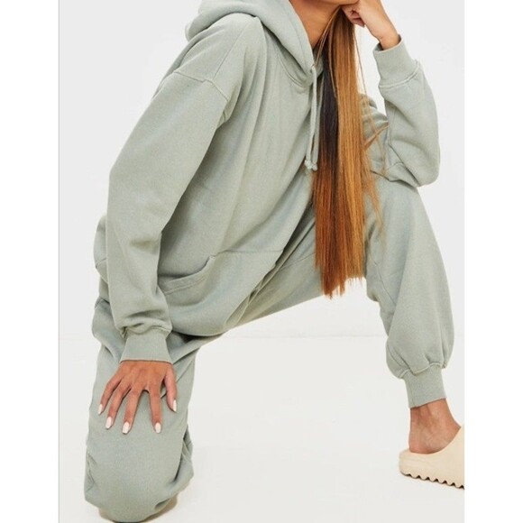 Pretty Little Thing Khaki Oversized Washed Hoodie & Sweat Pants - Picture 7 of 8